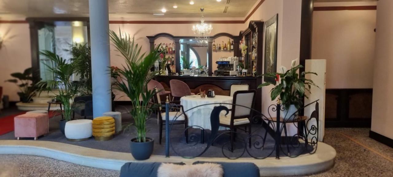 Hotel Villa Regina Margherita Rovigo Exterior foto
