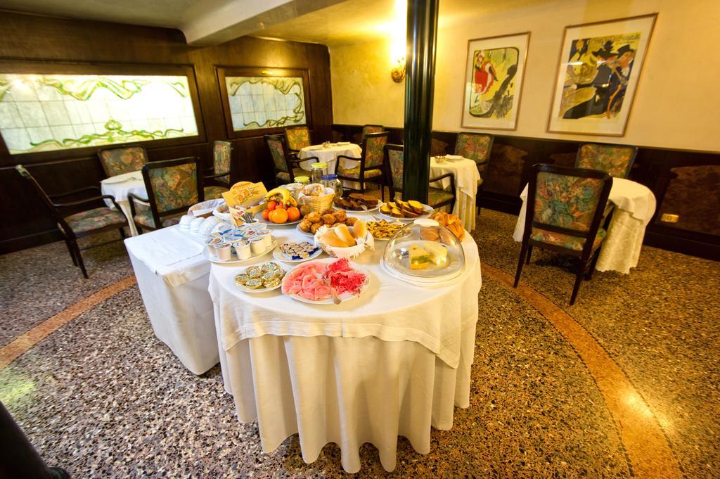 Hotel Villa Regina Margherita Rovigo Exterior foto
